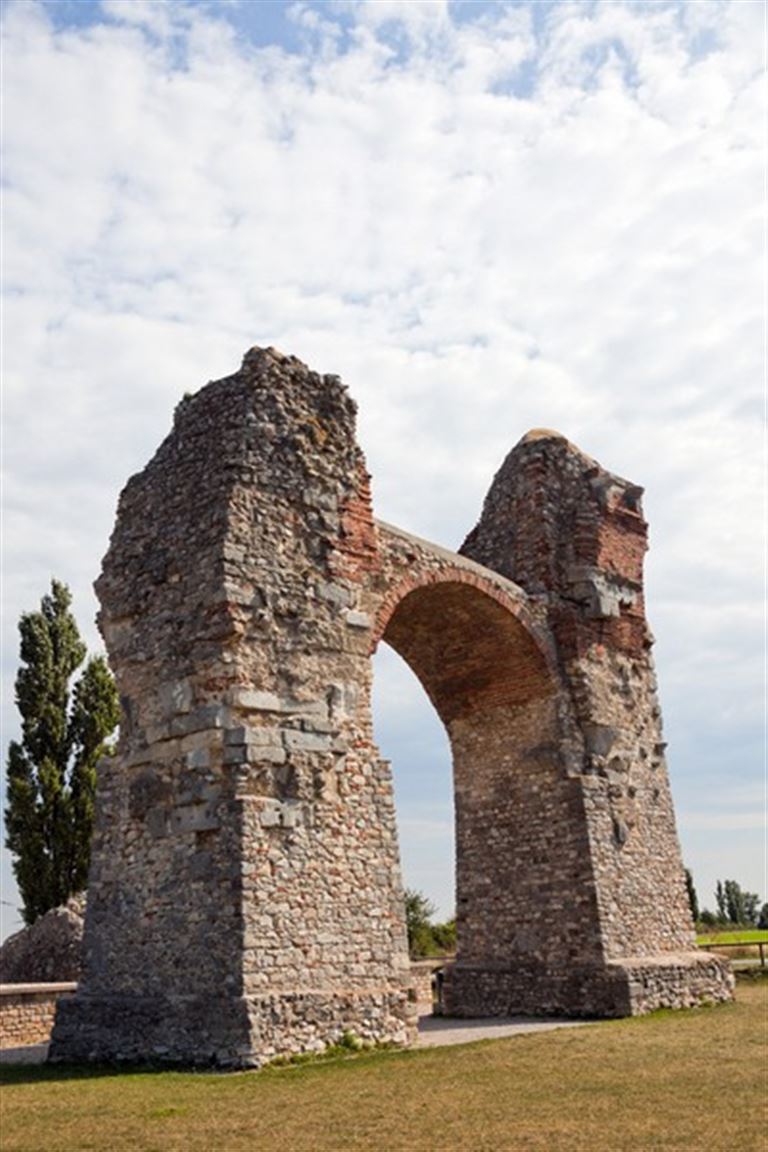 Petronell Carnuntum Ruine
